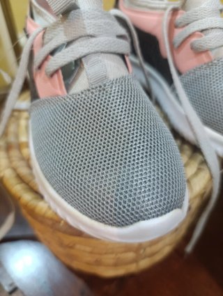Zapatillas deportivas fun&basics grises y rosas