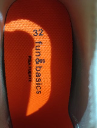 Zapatillas deportivas fun&basics grises y rosas
