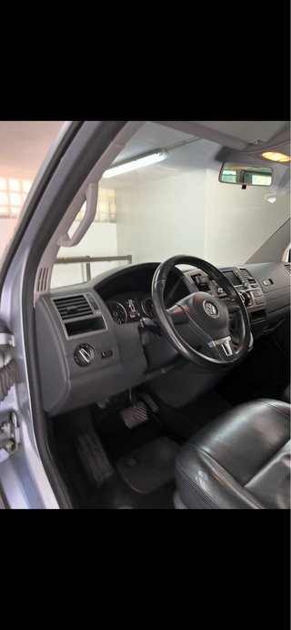 Volkswagen Caravelle 2013