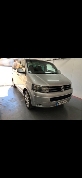Volkswagen Caravelle 2013