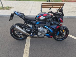 Bmw m 1000 r COMPETITION