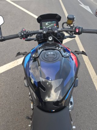 Bmw m 1000 r COMPETITION