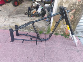 Montesa Brio 80 125 tiene matrícula no papeles