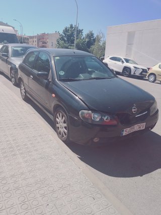 Nissan Almera 2002