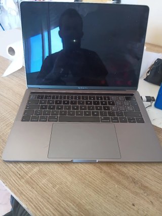 MacBook Pro 13 2018 Intel Core i5 8GB RAM