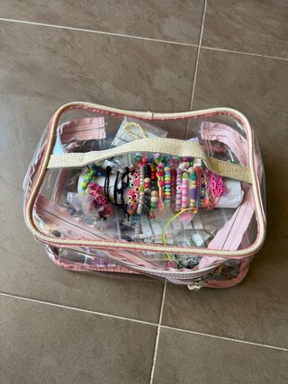 Kit de pulseras y abalorios