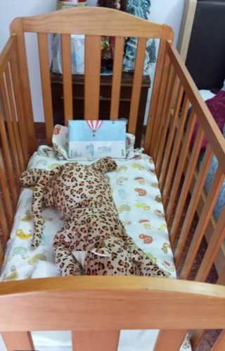 Cuna de madera para bebé