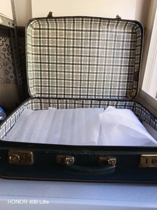 Maleta antigua Fibrochrom 1950-1970 verde
