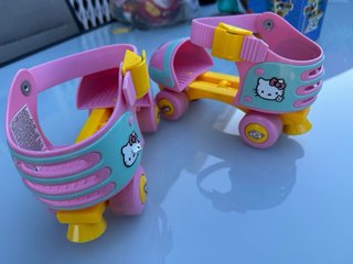 Patines rosas regulables Hello Kitty.Nuevo