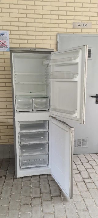Nevera Indesit Acero Inoxidable