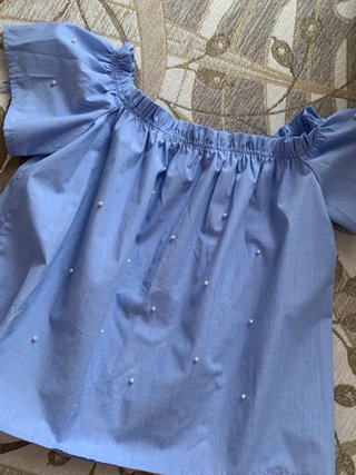 Blusa Stradivarius con perlas