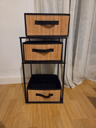 Mueble auxiliar con cajón de bambú