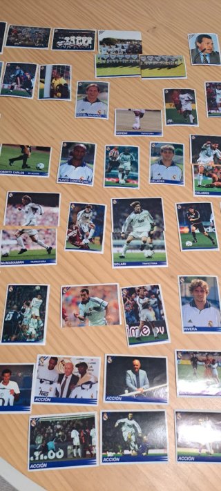 Colección Cromos Real Madrid 2000-2001