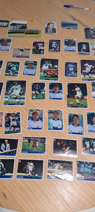 Colección Cromos Real Madrid 2000-2001