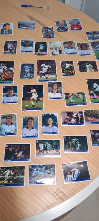 Colección Cromos Real Madrid 2000-2001