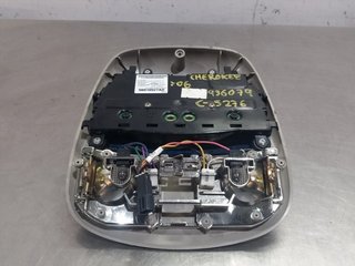 LUZ INTERIOR CHRYSLER JEEP CHEROKEE (KJ) 56010527