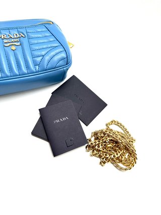 Prada Diagramme Bolso Azul Dorado
