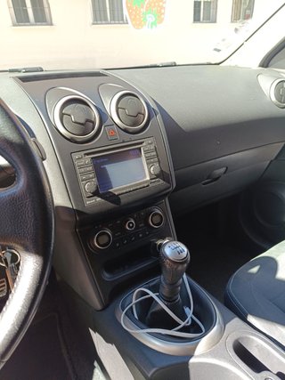 Nissan Qashqai+2 2010