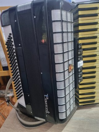 Acordeón Parrot 120 bajos