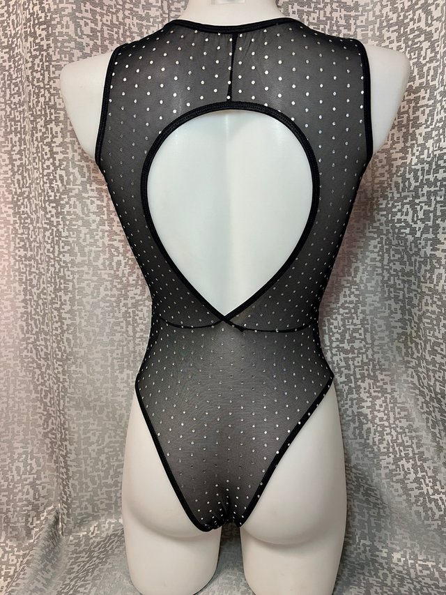 Body de encaje con lunares