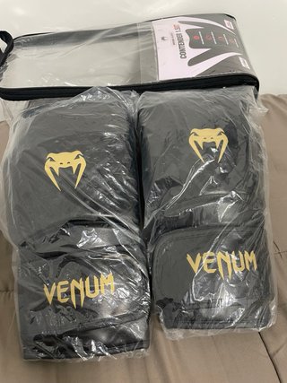 Guantes Boxeo Venum 16oz Negros