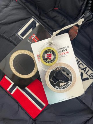 Abrigo Geographical Norway Negro Talla M (NUEVO)