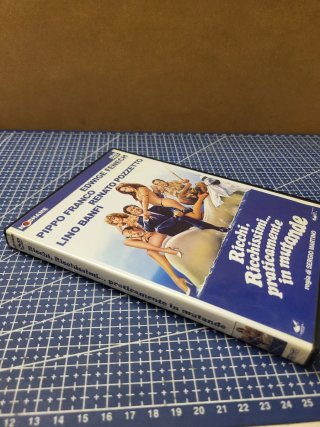 DVD Ricchi, Ricchissimi... praticamente in mutande