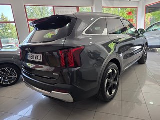 Kia Sorento 1.6 T-GDi HEV Emotion 4x2 7pl