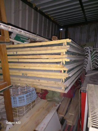 Caseta de madera para bar