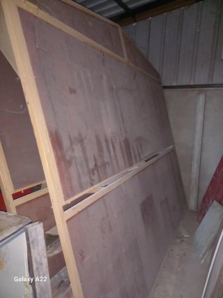 Caseta de madera para bar
