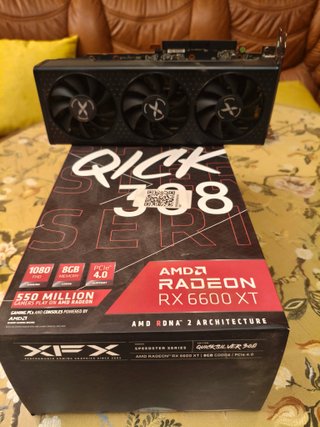 Tarjeta Gráfica AMD RX 6600 XT 8GB GDDR6