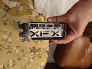 Tarjeta Gráfica AMD RX 6600 XT 8GB GDDR6