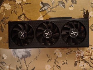 Tarjeta Gráfica AMD RX 6600 XT 8GB GDDR6