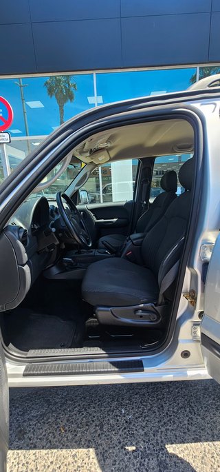 Jeep Cherokee 2003