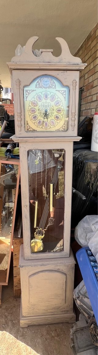 Reloj de pie antiguo