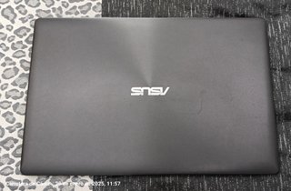 Portátil Asus F550C Táctil impoluto