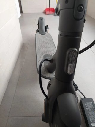 Patinete Eléctrico Casi Nuevo