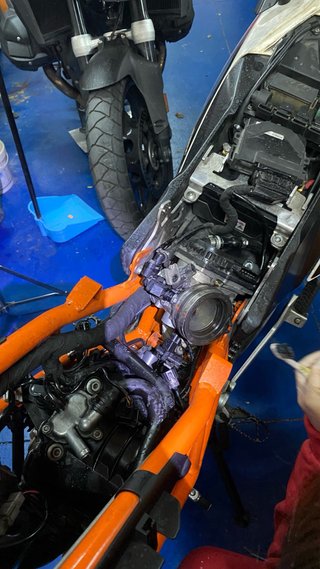 KTM 690 SMC R Supermoto Negra/Naranja