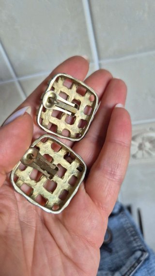 Orecchini quadrati dorati intrecciati