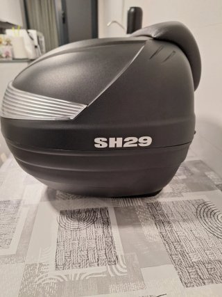 Caja Baúl Moto SHAD 29L Casco Negro