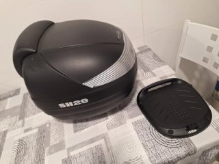 Caja Baúl Moto SHAD 29L Casco Negro