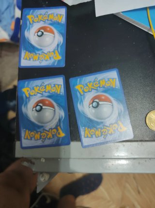 Lote 2 Sylveon VMAX 212 y Moltres V de galar 177