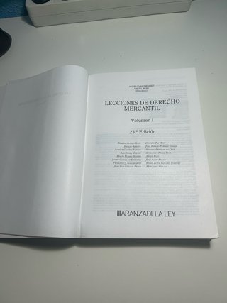 Lecciones de derecho mercantil Volumen I