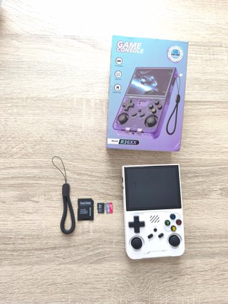 R36-XX con WiFi y SanDisk 128GB