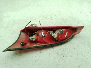 23019706 xs4x13404ae piloto trasero ford focus daw