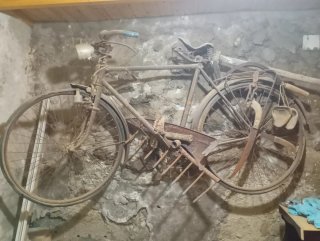 Bicicleta antigua decorativa