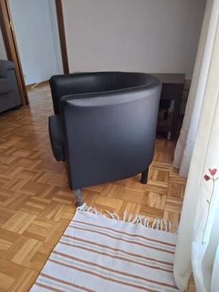 Butaca negra Ikea