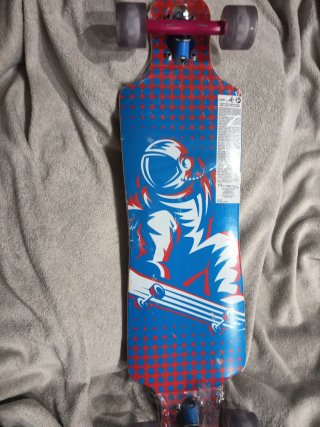 Longboard Compacto con Ruedas LED
