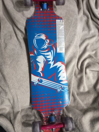 Longboard Compacto con Ruedas LED