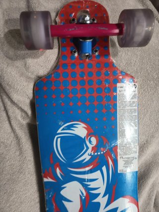 Longboard Compacto con Ruedas LED